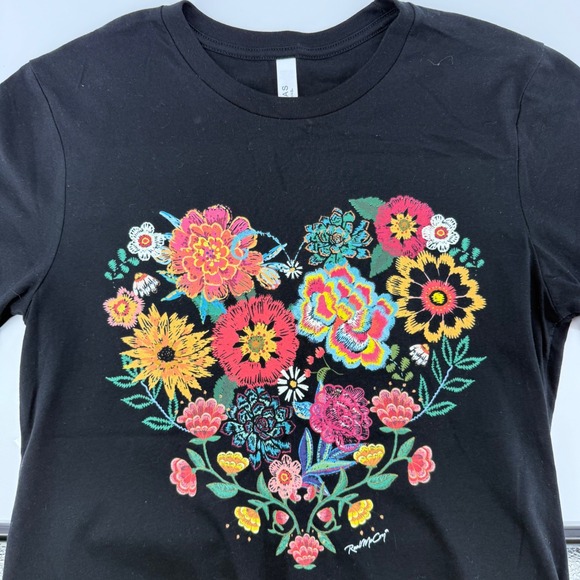 Bella Canvas Black Floral Heart Graphic T Shirt Top Medium M Colorful Excellent - Picture 1 of 7